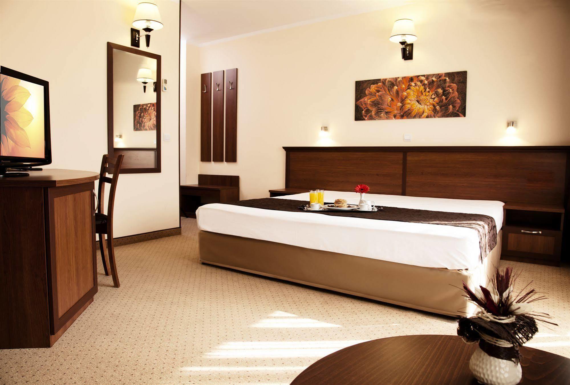 Favorit Hotel София Экстерьер фото